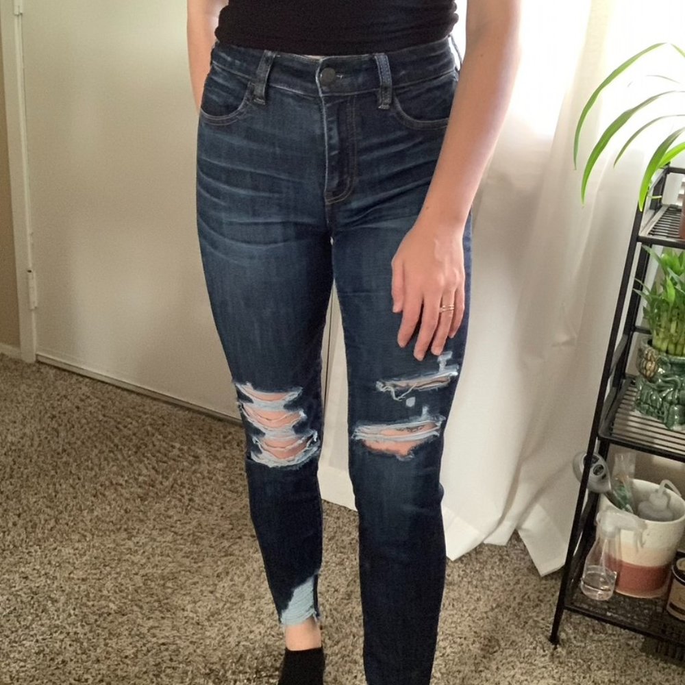 AE High Waisted Jeans